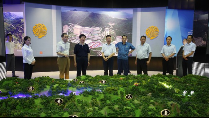 省人大常委會(huì)黨組書記、副主任王璽玉一行蒞臨金徽股份視察項(xiàng)目建設(shè)工作